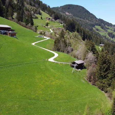 Mountain Penthouse 8 & 9 Fügen