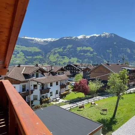 Mountain Penthouse 8 & 9 * Fügen