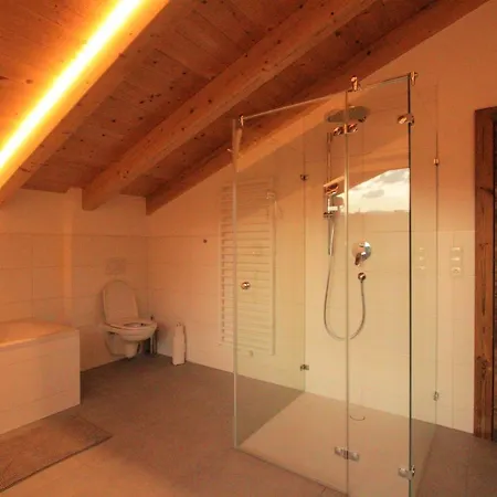 Mountain Penthouse 8 & 9 Apartment Fuegen