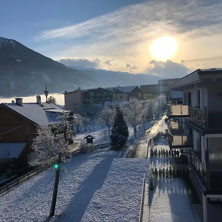 Mountain Penthouse 8 & 9 Fügen